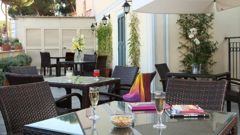 Hotel Alessandrino Rome Bagian luar foto